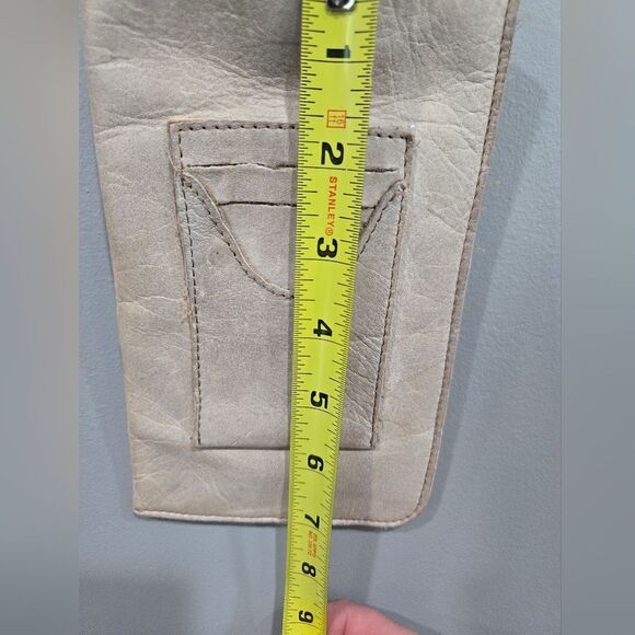 🐢 Free People Bright Lights Leather Crossbody Phone Wallet Tan NWOT - Picture 4 of 12